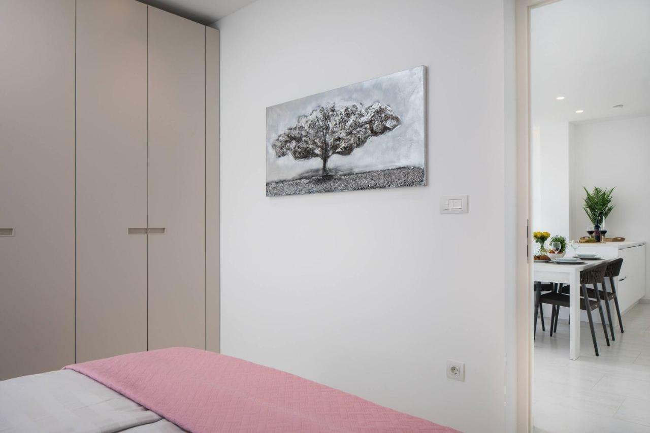 Luxury Design Beach Front Apartment Sukošan Extérieur photo